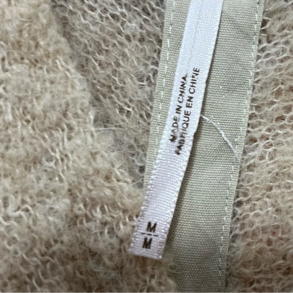 Free People Stand And Deliver Wool Alpaca
Blend Cape Sweater Vest Size Medium - Picture 3 of 12